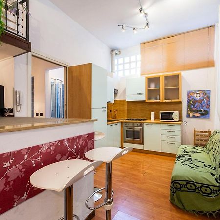 Extensive Terrace Navigli Toy Artistic Apartment Milano Eksteriør bilde