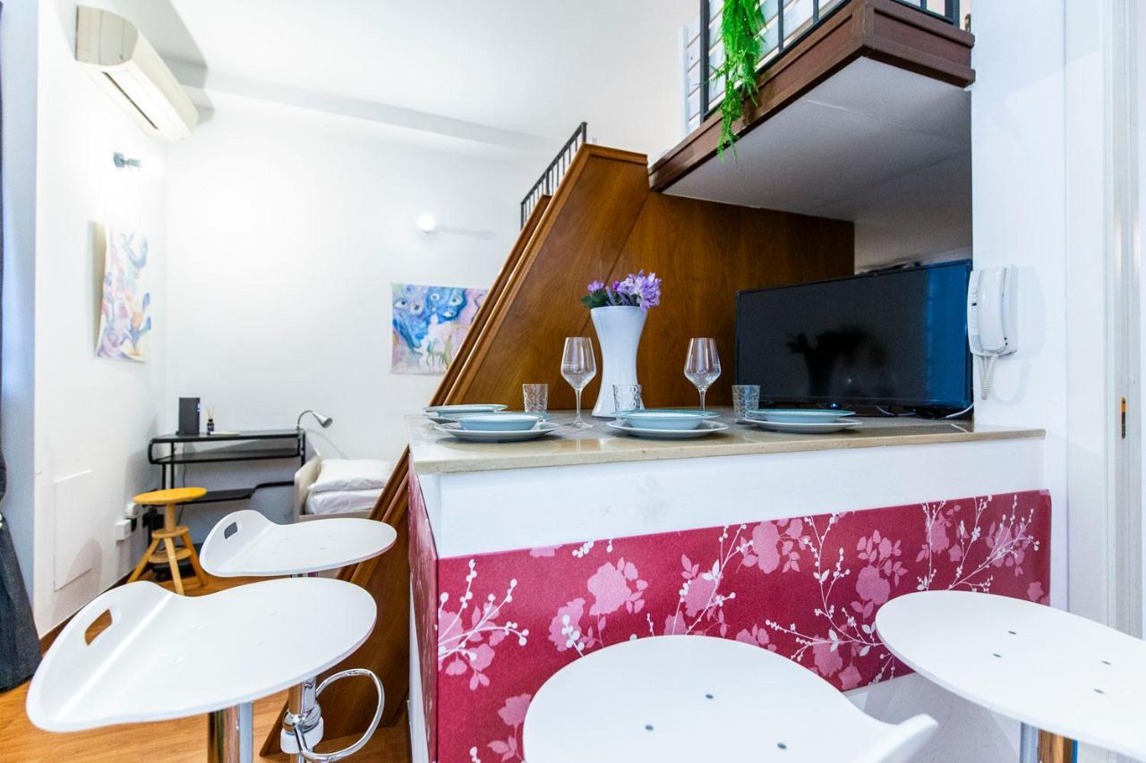 Extensive Terrace Navigli Toy Artistic Apartment Milano Eksteriør bilde