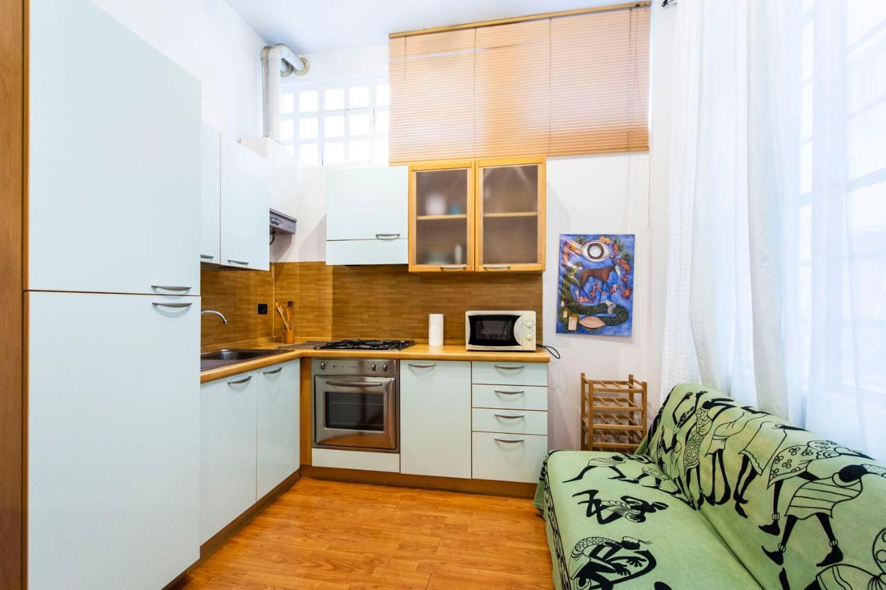Extensive Terrace Navigli Toy Artistic Apartment Milano Eksteriør bilde